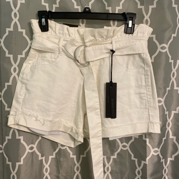 White “paperbag” shorts from Nanamacs - Picture 4 of 4